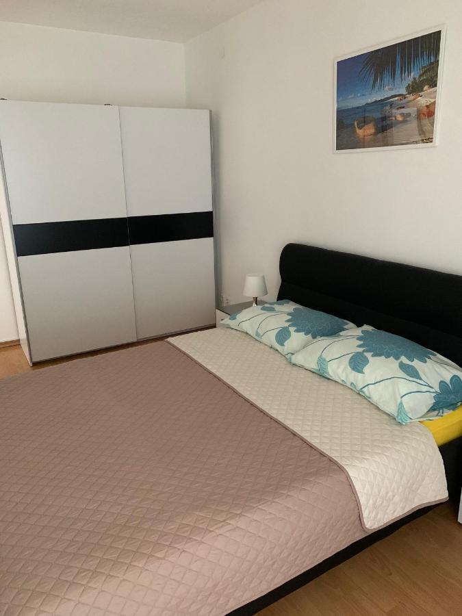 Sobe I Apartmani Til Цриквеница Экстерьер фото